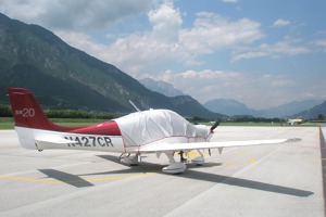 Cirrus SR  20, N 427 CR - Trento, Itálie