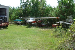 Spoušť po Katrině v airprku New Orleans, Luisiana, USA 