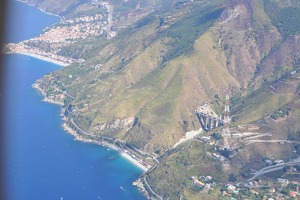 Messinská úžina - pobřeží Sicilie