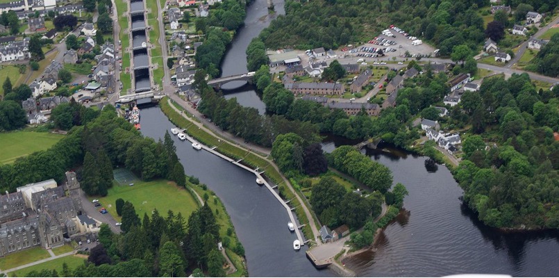 Churchillovy hráze i slavná zátoka Scapa Flow