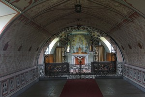 Vnitřek italské kaple, ostov Lam Holm, Orkneje