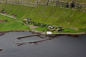 Vesnička na jižním cípu ostrova Streymoy