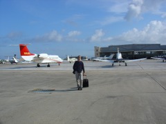 On the way to the aircraft - Lakefront, New Orleans, Luisiana, USA