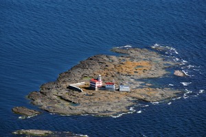 The island of Märket is divided between Finland and Sweden