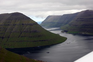 Kungy island in the left, Norduroyggjar island to the left