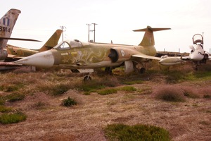 Exempláře budoucího muzea vojenské letecké techniky v Messolonghi
