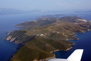 Ostrov Oinousses východně od ostrova Chios, východní Egejské moře