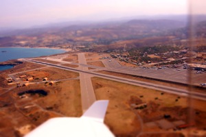 Right cross-wind runway 27, Heraklion airport, Crete