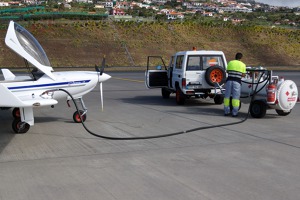 Tankování ve Funchalu, Madeira