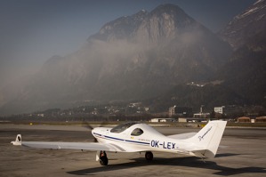 Only at 13.40 the sun burnt out the fog sitting over the airport of Innsbruck