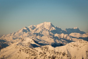 Mont Blanc z jihu v zapadajícím slunci