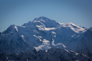 První pohled na masiv Mont Blanc 4810 m, Francie