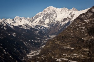 Alpské údolí Aosta s nejvyšší  horou Evropy  – Mont Blanc, 4807 m. První doložený výstup  jeho vrcholek se datuje do roku 1786