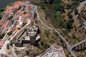 Mertola, Portugalsko – staré město a hrad