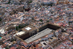 Cordoba – Piazza de la Corredera, která původně sloužila býčím zápasům