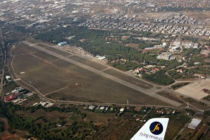 Sportovní letiště Tatoi (LGTT) Dekelia, severní předměstí Atén